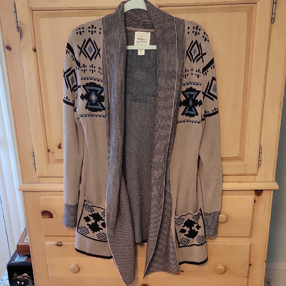 Indian Black and Gray Patterned Cardigan